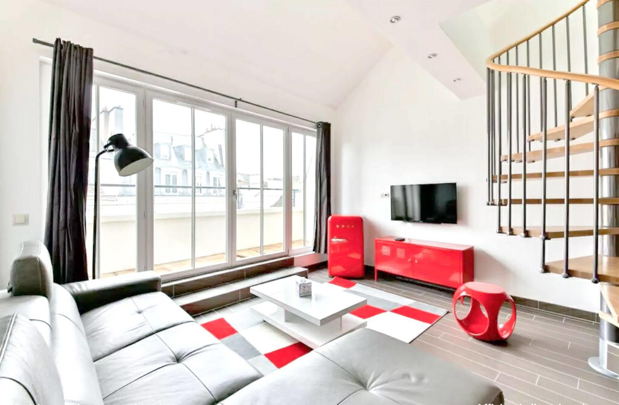 Appartement Livinparis - Luxury 2 Bedrooms Grands-boulevards I Parijs